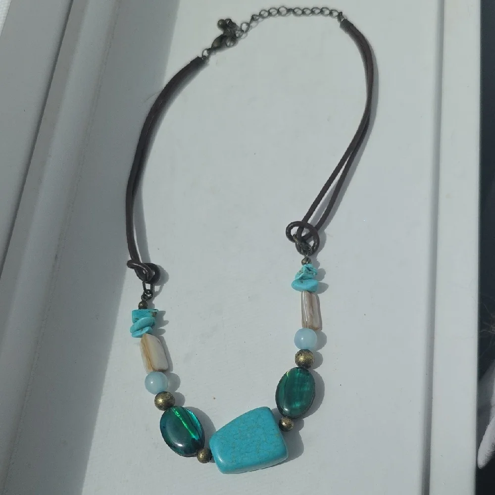 Turquoise and Green Beaded Necklace - Picture 2 of 4